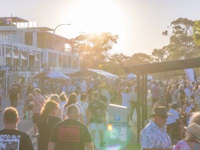 Shoal Bay Food and Wine Festival 2025 - crowd shot